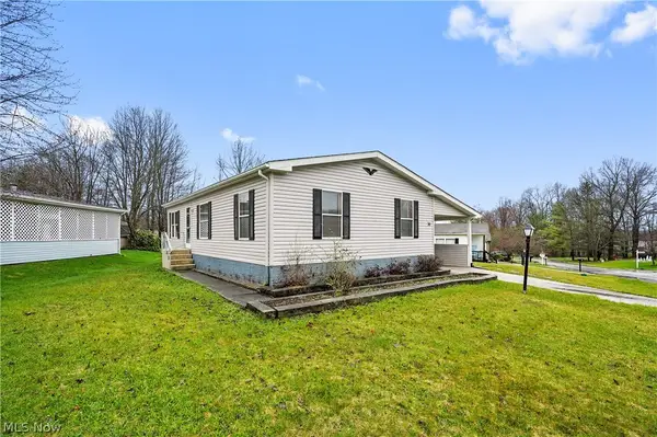 30 Cardinal Drive, Hiram, OH 44234