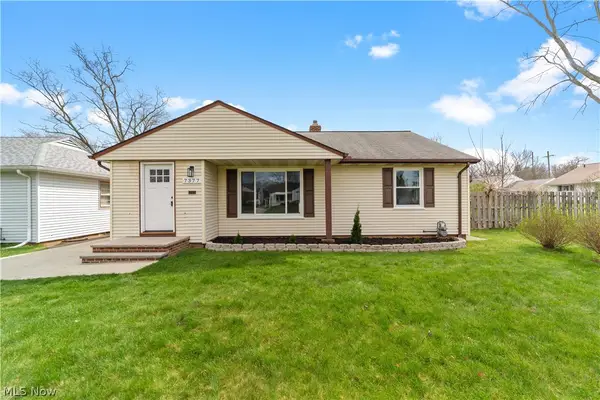 7377 Greenleaf Avenue, Parma, OH 44130