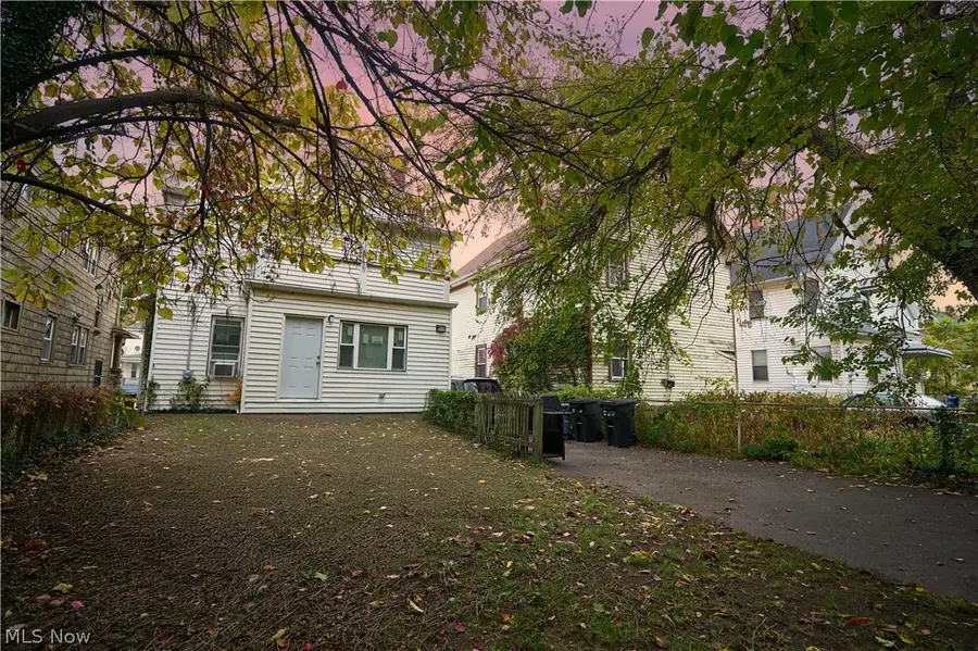 1198 Rozelle Avenue, East Cleveland, OH 44112 - #2
