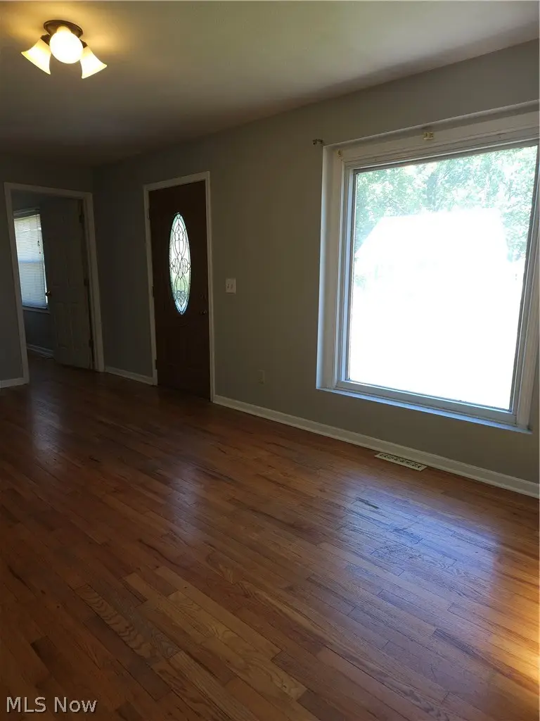 236 Tyler Avenue, Cuyahoga Falls, OH 44221 - #2
