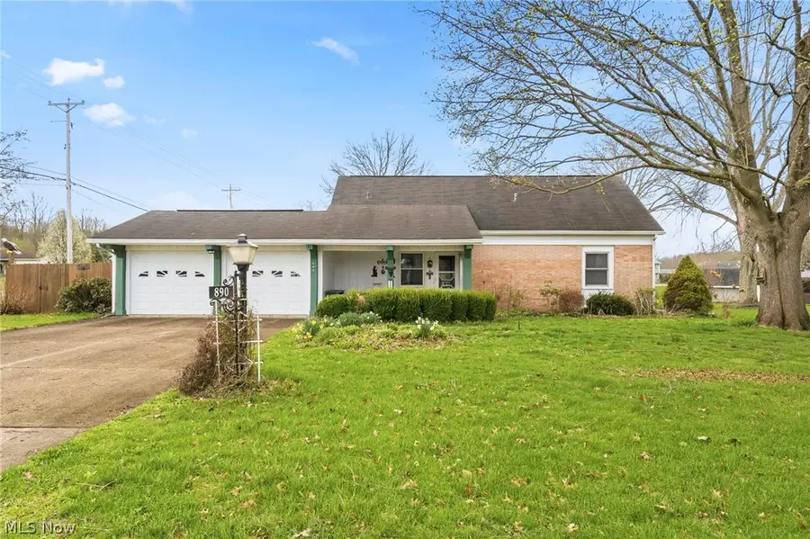 890 Huffman Ne Square, Bolivar, OH 44612 - #3