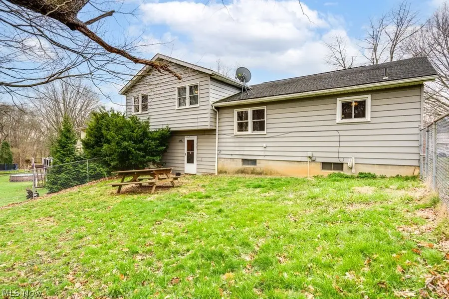 454 Westwood Avenue, Wadsworth, OH 44281 - #3