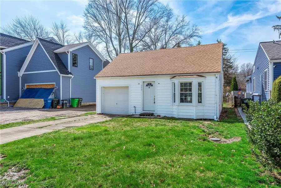 208 Sunset Road, Avon Lake, OH 44012 - #3