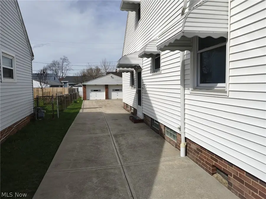 6010 Allanwood Drive, Parma, OH 44129 - #3