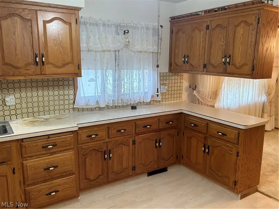 4716 Forest Edge Drive, Brooklyn, OH 44144 - #3