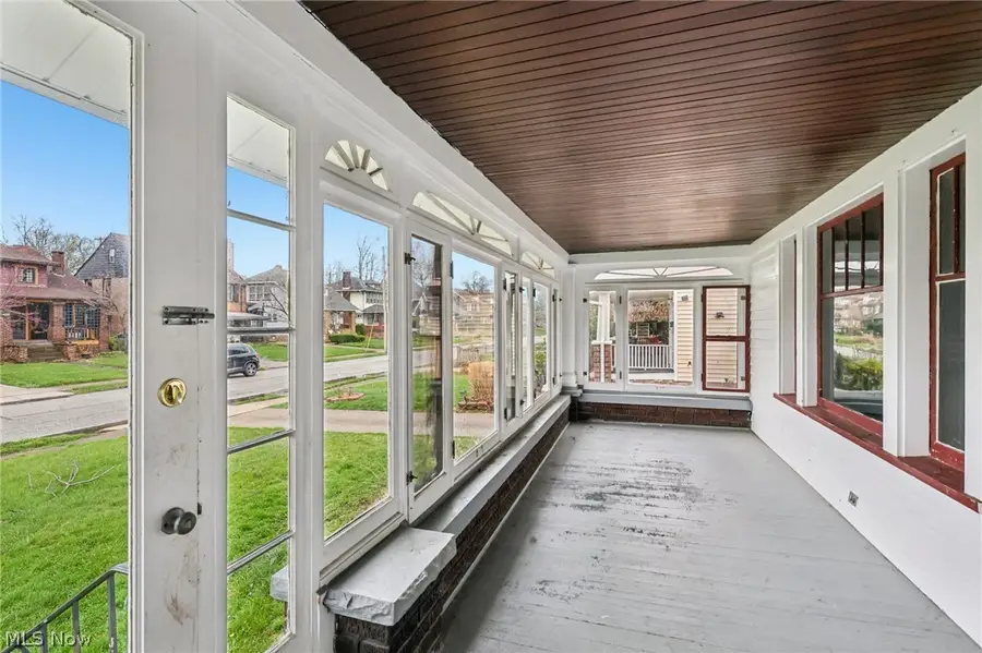 293 E 151 Street, Cleveland, OH 44110 - #3