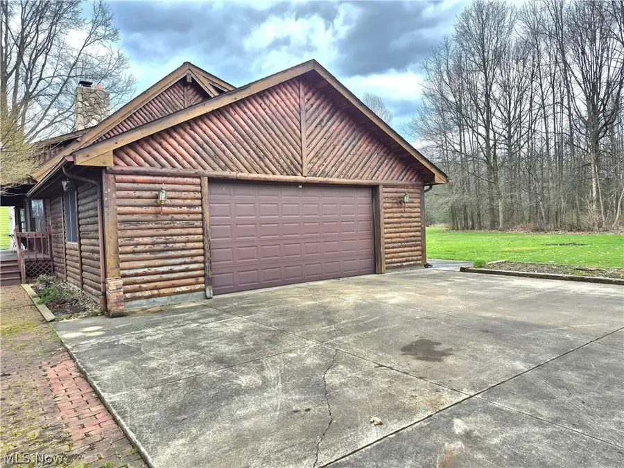 1174 Henn Hyde Ne Road, Warren, OH 44484 - #2