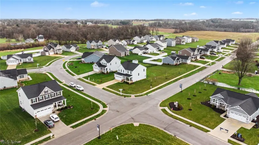 3268 Stoneleigh Ne Road, Canton, OH 44721 - #3