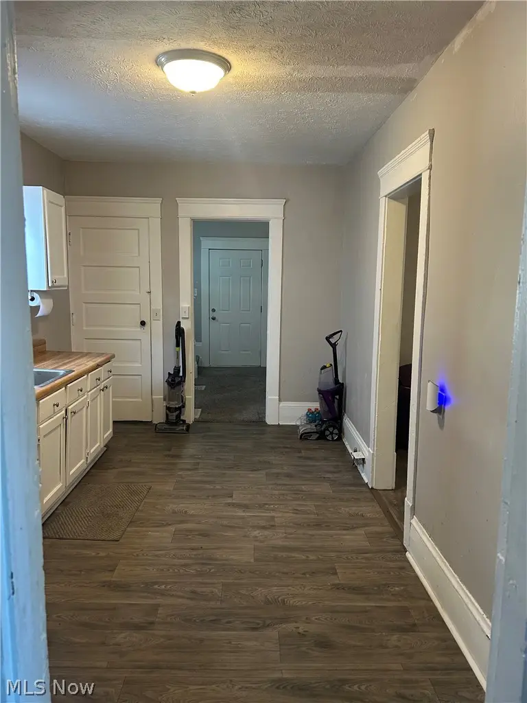 679 Wooster W Road, Barberton, OH 44203 - #3