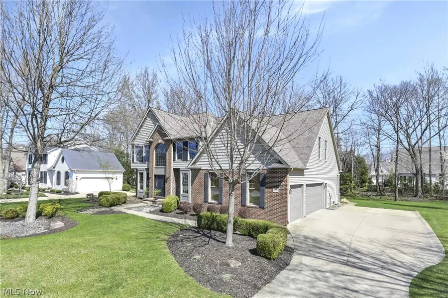 607 Parkside Drive, Avon Lake, OH 44012 - #2