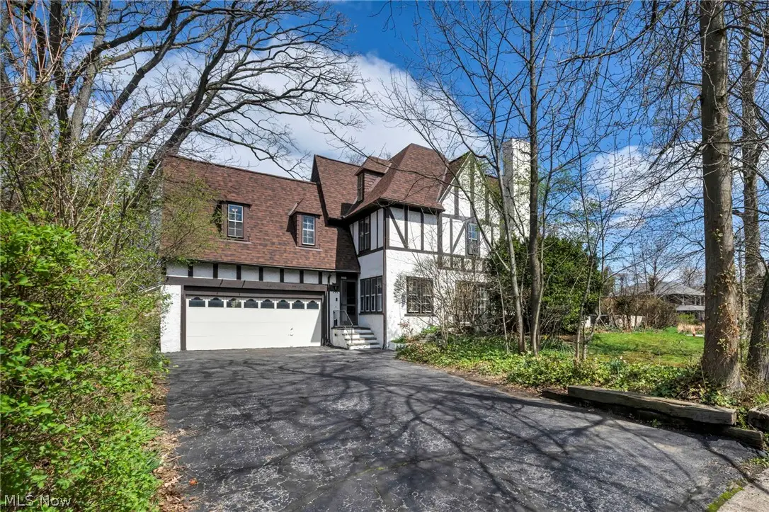 1284 Overlook Road, Lakewood, OH 44107 - #1