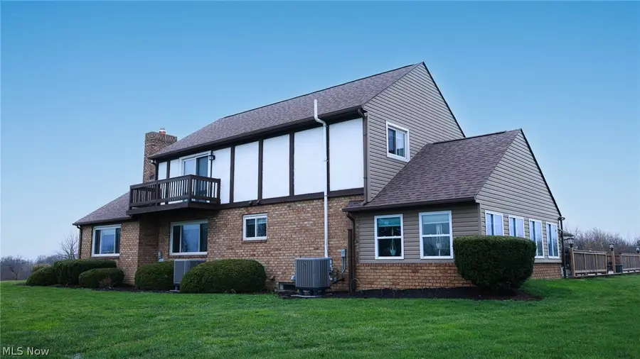 13177 Beaver Springfield Road, New Springfield, OH 44443 - #2