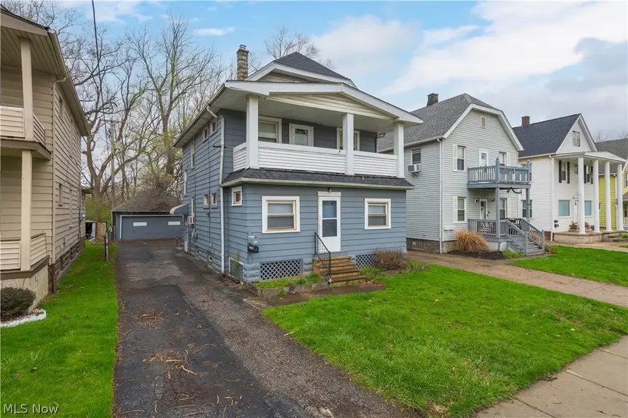 4004 E 52nd Street, Newburgh Heights, OH 44105 - #2