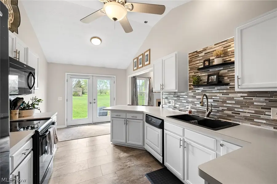 7287 Meadowhaven Drive, Chippewa Lake, OH 44215 - #3