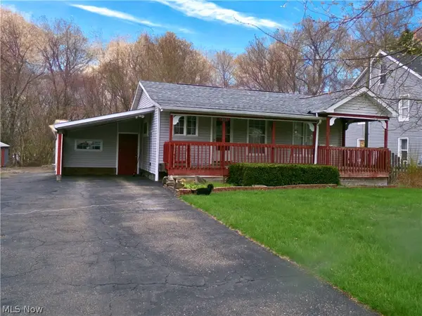 317 Mann Ne Drive, Waynesburg, OH 44688