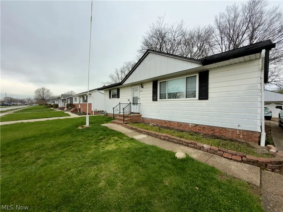 30405 Vineyard Road, Willowick, OH 44095 - #2