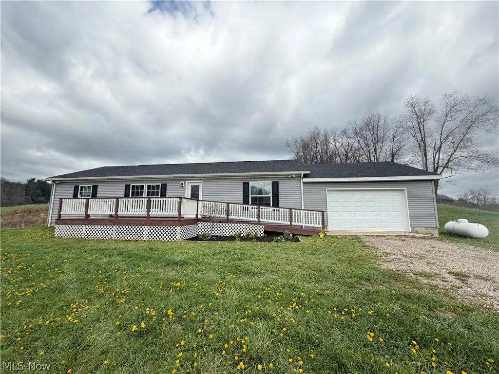6995 Bill Johns Road, Newcomerstown, OH 43832 - #1