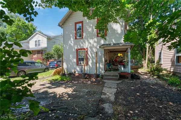 820 Brown Street, Akron, OH 44311