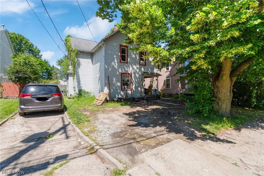 820 Brown Street, Akron, OH 44311 - #3