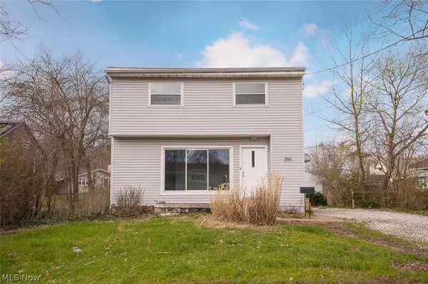 2960 Clearfield Avenue, Akron, OH 44314