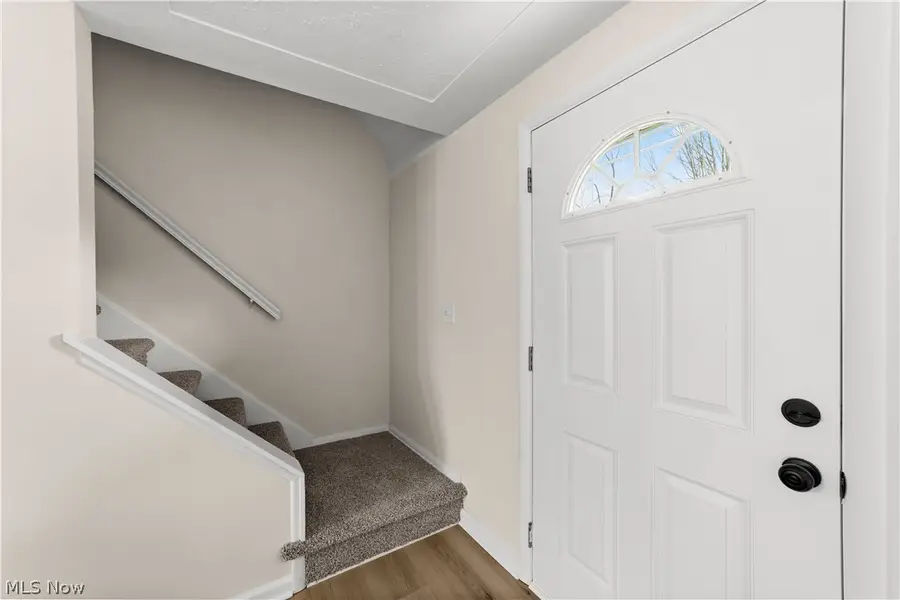 4895 Redwood Drive, Sheffield Lake, OH 44054 - #2