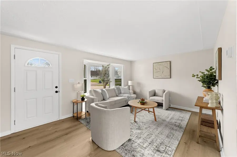 4895 Redwood Drive, Sheffield Lake, OH 44054 - #3