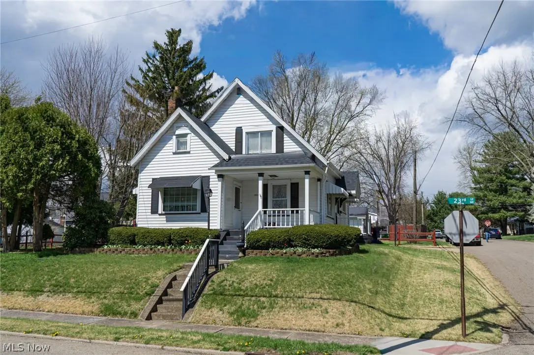 1529 23rd Ne Street, Canton, OH 44714 - #1