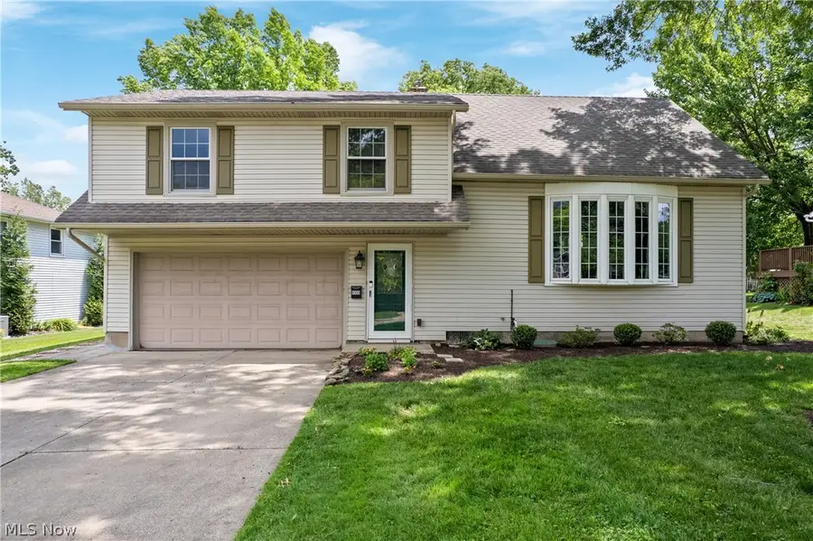 9355 Hyde Park Drive, Twinsburg, OH 44087 - #3