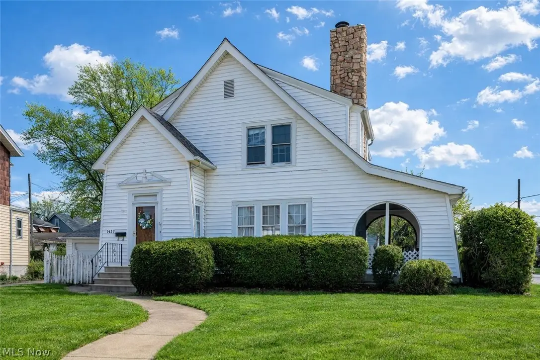1427 S Lakeview Boulevard, Lorain, OH 44052 - #1