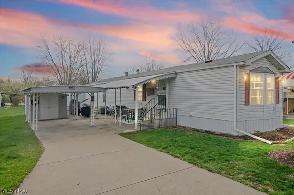 19 Brookins Drive, Olmsted Falls, OH 44138