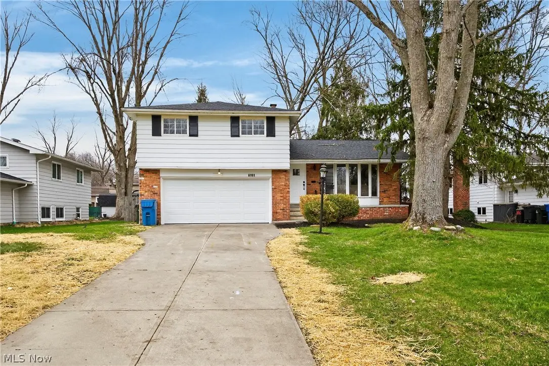 6151 Sherwood Drive, North Olmsted, OH 44070 - #1