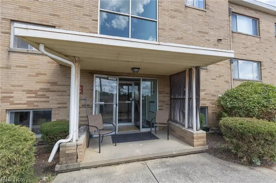 5200 Royalton Road #C4, North Royalton, OH 44133 - #2