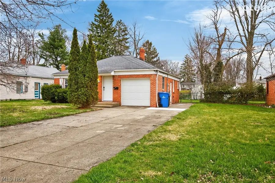 5407 Porter Road, North Olmsted, OH 44070 - #3