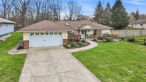 383 Balmoral Drive, Richmond Heights, OH 44143