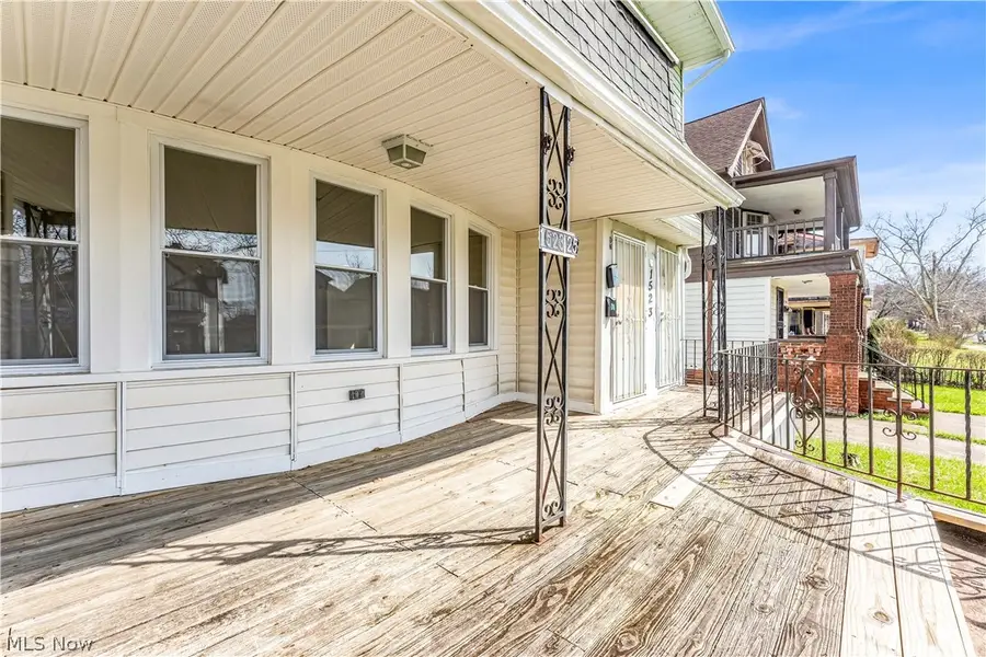 1523 Hillcrest Road, East Cleveland, OH 44118 - #3