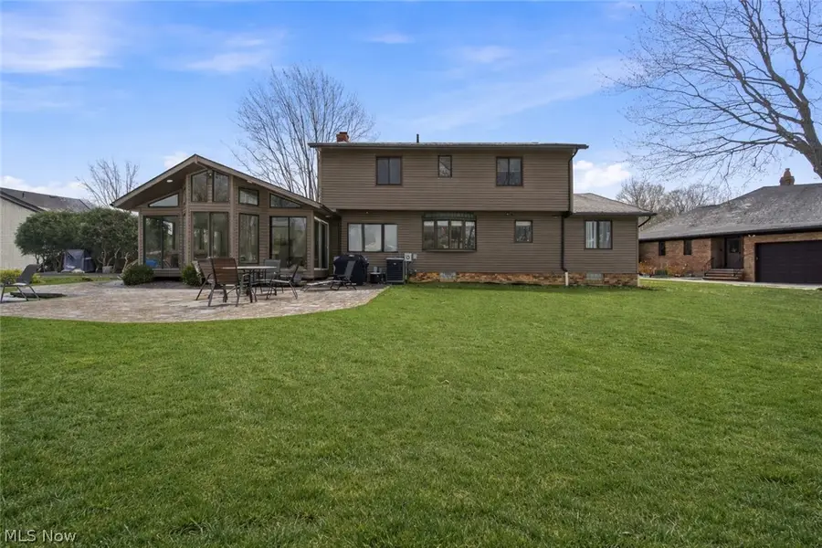 424 Locklie Drive, Highland Heights, OH 44143 - #2