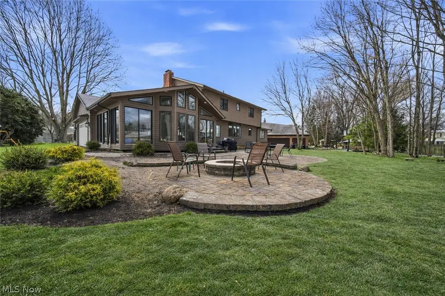 424 Locklie Drive, Highland Heights, OH 44143 - #3