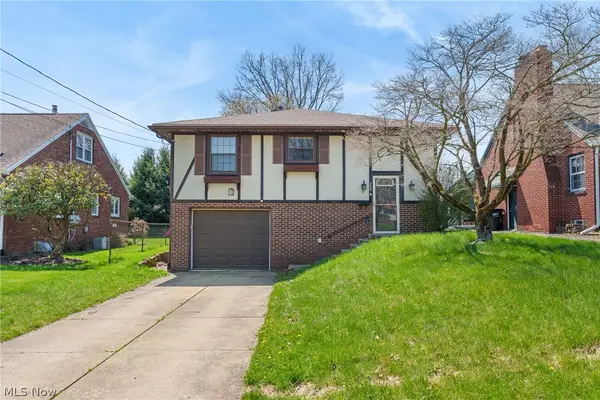 208 Bonnett Sw Street, North Canton, OH 44720