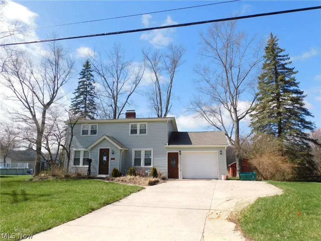 303 S Market Street, Jefferson, OH 44047 - #1