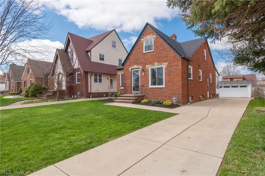 6392 Doncaster Avenue, Parma, OH 44129 - #3