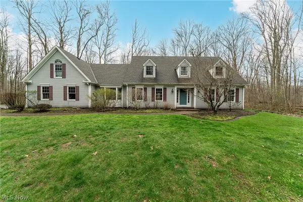 8233 Whispering Pines Drive, Novelty, OH 44072