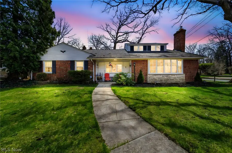 25301 Wolf Road, Bay Village, OH 44140 - #2