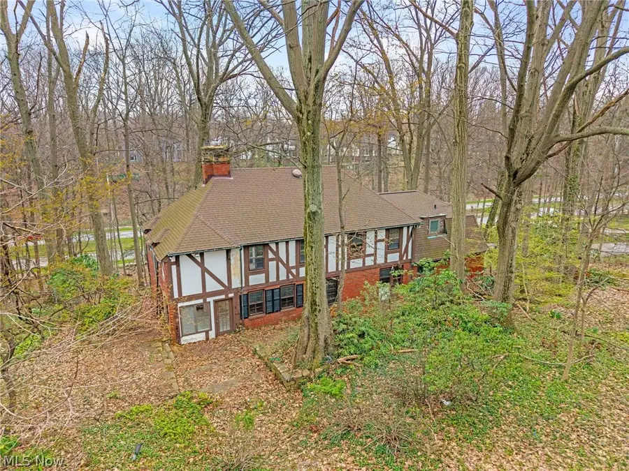 1884 S Belvoir Boulevard, South Euclid, OH 44121 - #3