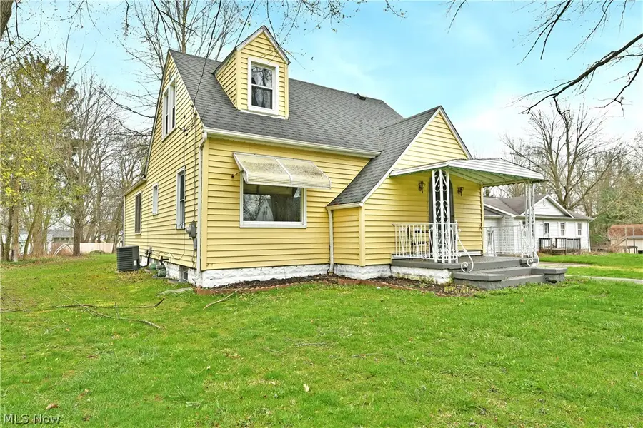 4890 Myrtle Nw Avenue, Warren, OH 44483 - #2