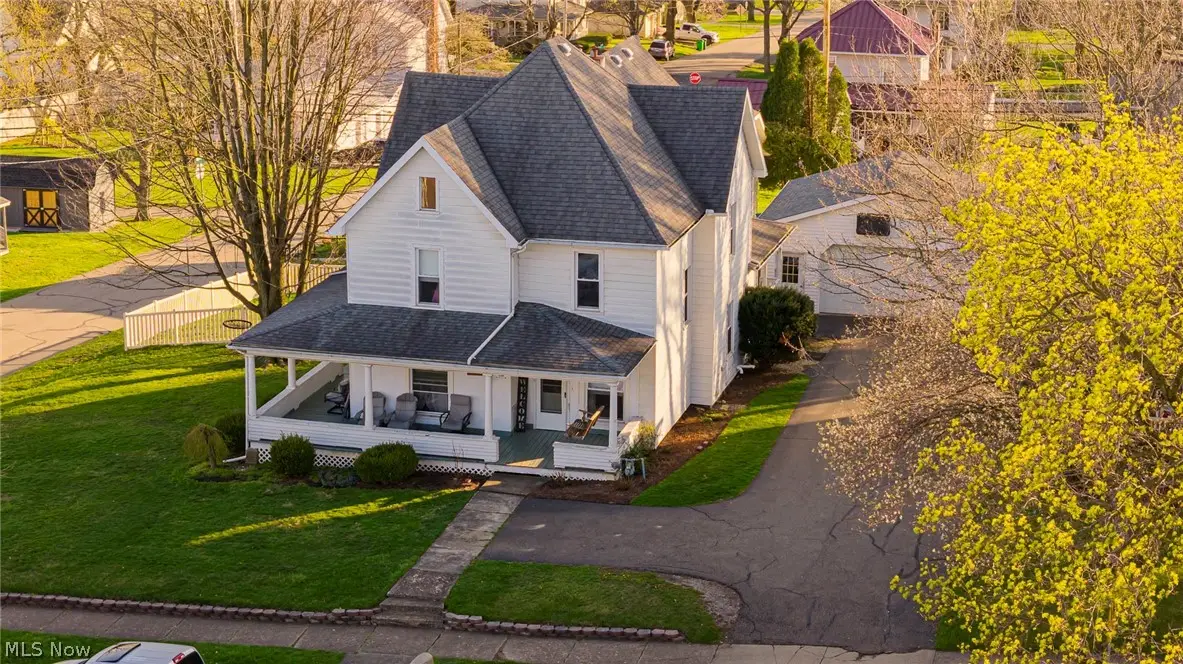 406 W Main Street, Sugarcreek, OH 44681 - #1
