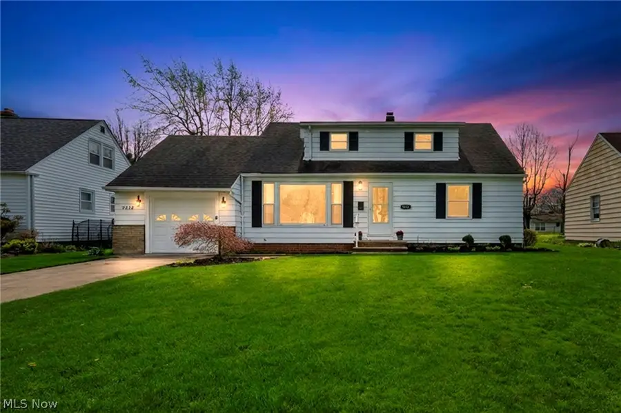 5238 Longton Road, Lyndhurst, OH 44124 - #2