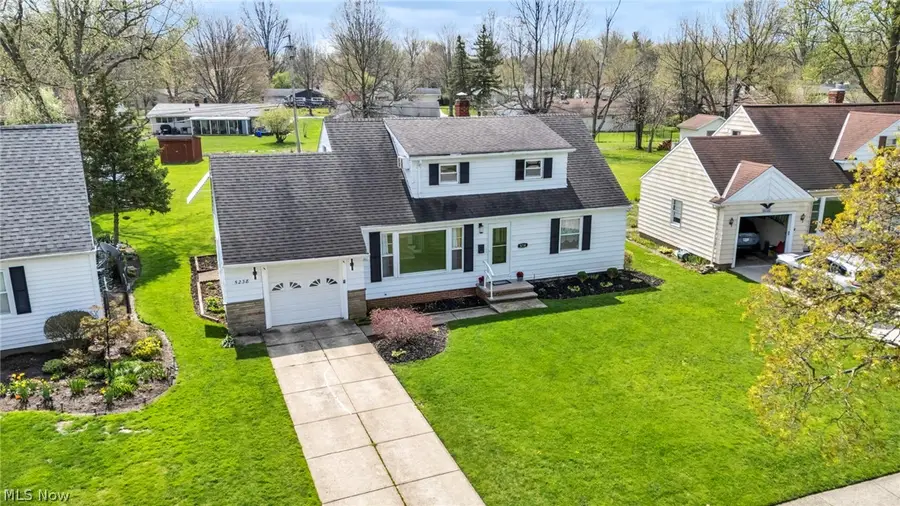 5238 Longton Road, Lyndhurst, OH 44124 - #3