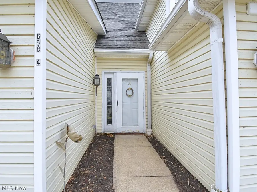 658 2nd Street #4, Fairport Harbor, OH 44077 - #3