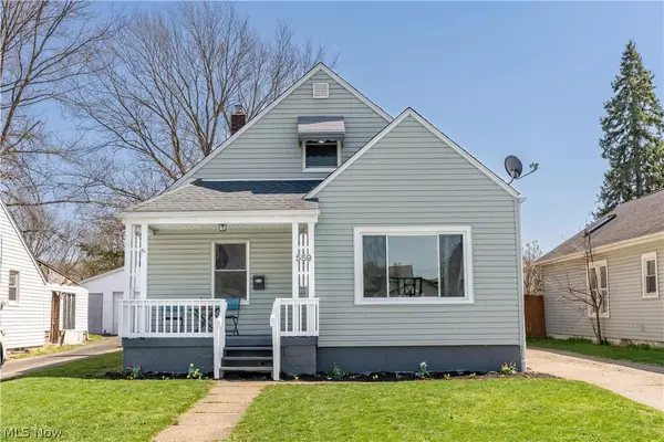 559 Essex Street, Akron, OH 44306