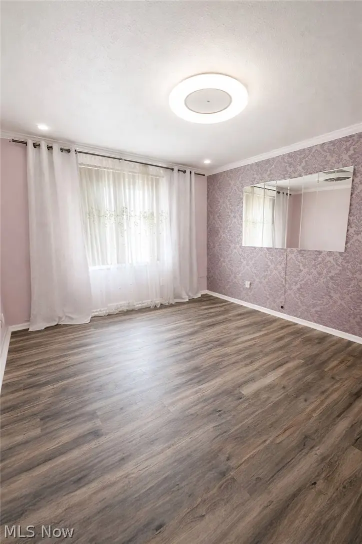 1372 Golden Gate Boulevard #B-201, Mayfield Heights, OH 44124 - #3